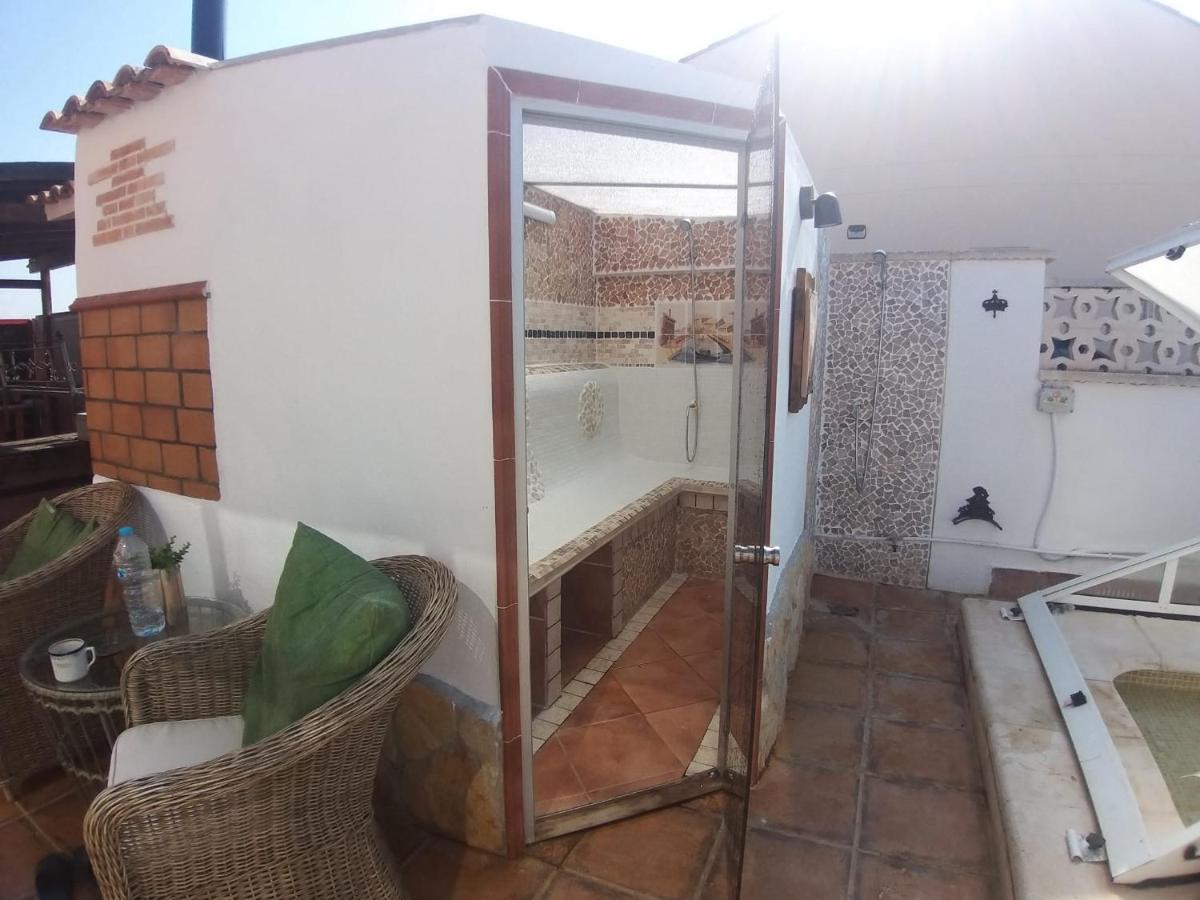 La Casa De Huespedes Apartment La Pobla de Vallbona Bagian luar foto